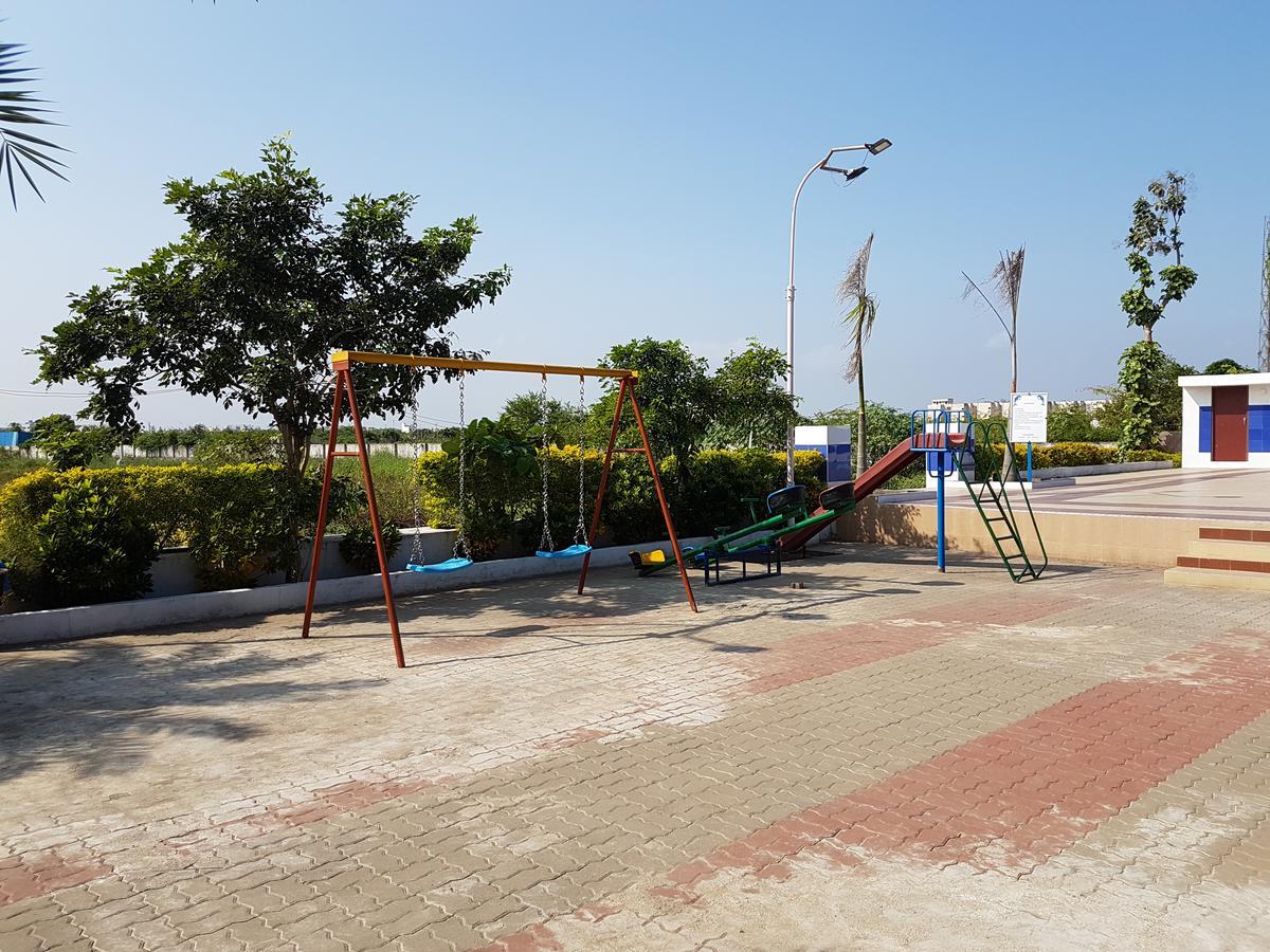 Orchid Resorts Ecr Resort 3*